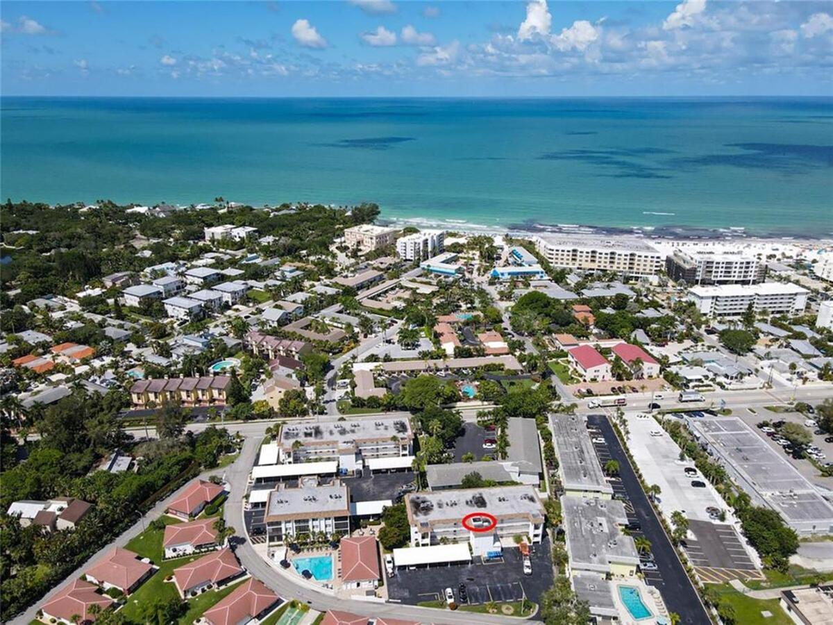 Updated Condo With Pool, Walk To Crescent Beach & Restaurants! Sarasota Exterior foto